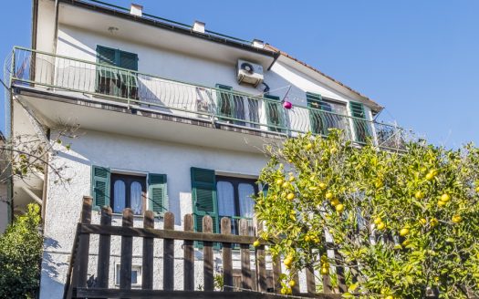CHIAVARI PRIMA COLLINA – LEIVI